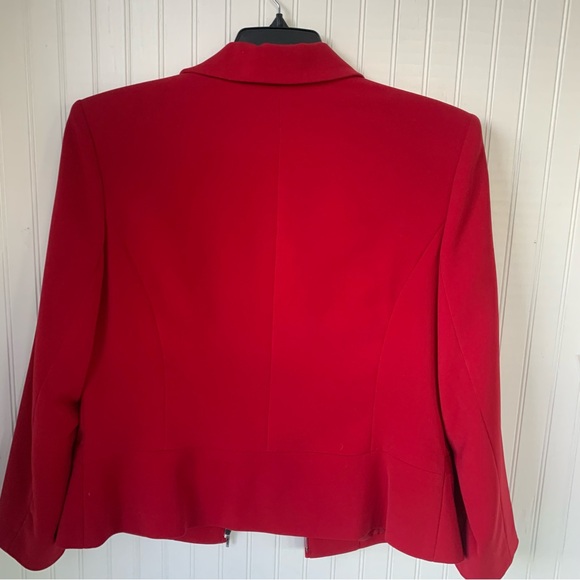 Sag Harbor Suit Crop Jacket- (Size 14) Red, Ladies, Collar and Zipper Front - Picture 8 of 10